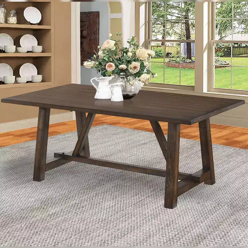 Table à manger chêne foncé