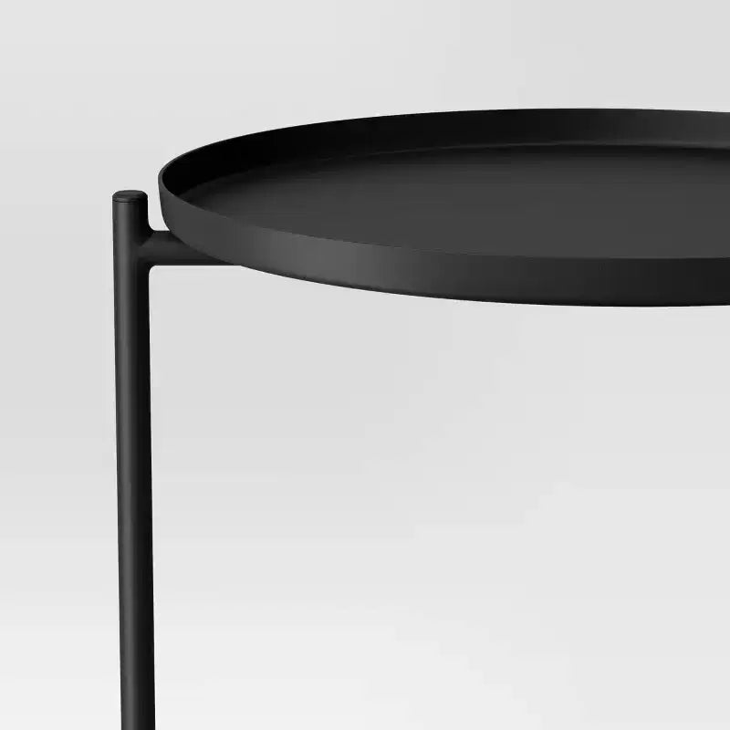 Petite table d'appoint en métal avec étagère Noir - ™