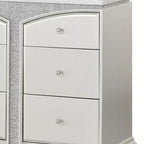 Commode 67" Platinum - : Style Glendale, 9 tiroirs, poignées en cristal, aucun assemblage requis