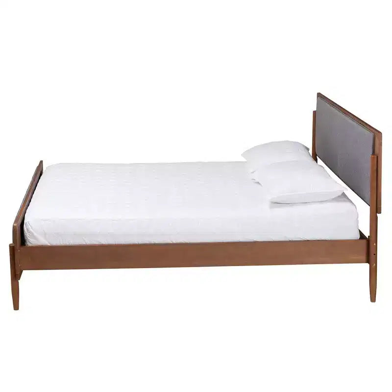 Lit plateforme en bois : design du milieu du siècle, rembourré en mousse, pas besoin de sommier tapissier.