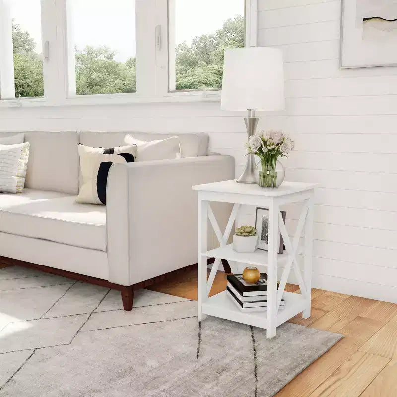 Table d'appoint en bois à deux étagères et pieds en croix