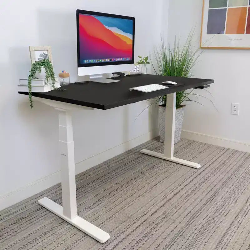 Bureau électrique assis-debout à double moteur avec plateau de 140 cm, noir et blanc