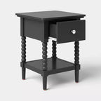 Table de chevet traditionnelle pour enfants -